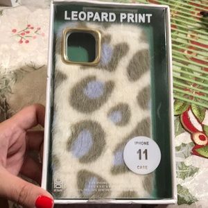 Urban outfitters iPhone 11 case leopard print